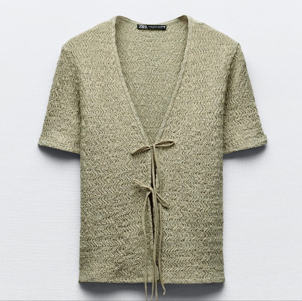 💚 2 For 30 💚  Zara - Bow Trim Textured Top